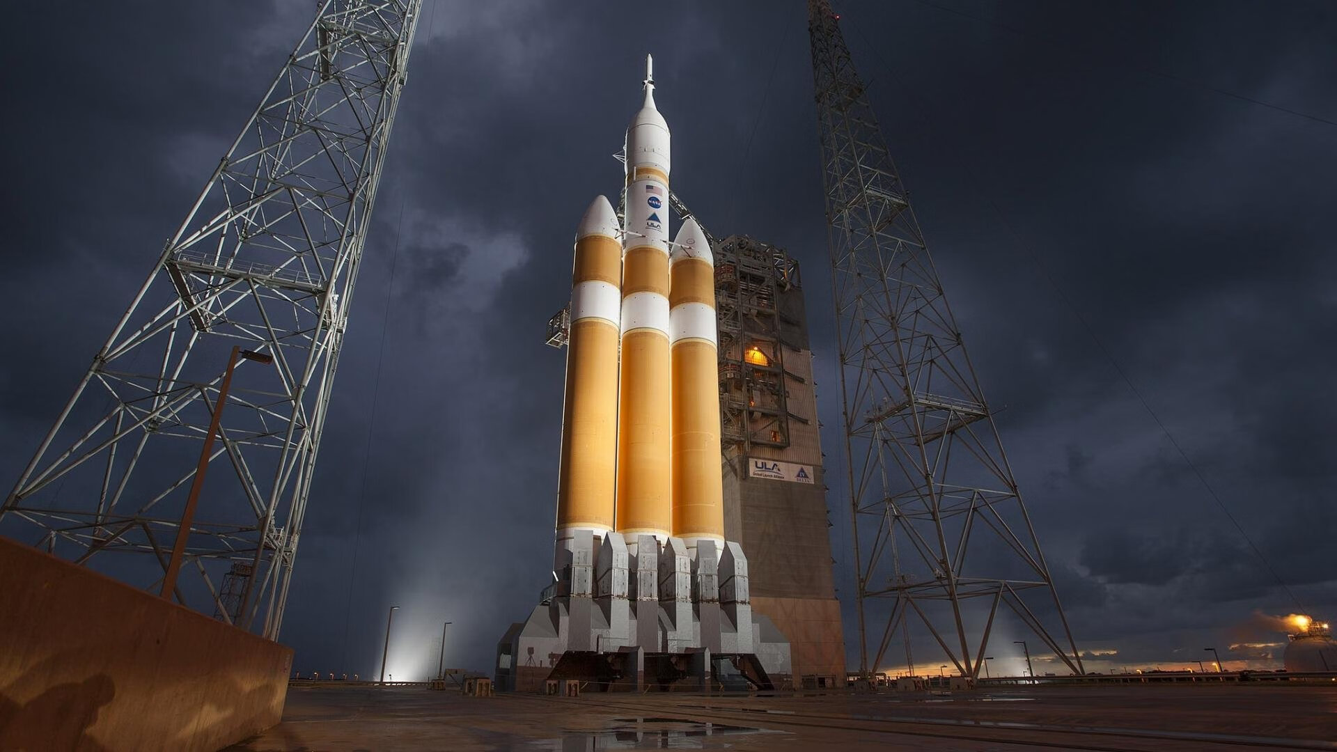 kaiyun中国官方网站-惊险超车：勇敢的一瞬间成就冠军，惊险时速