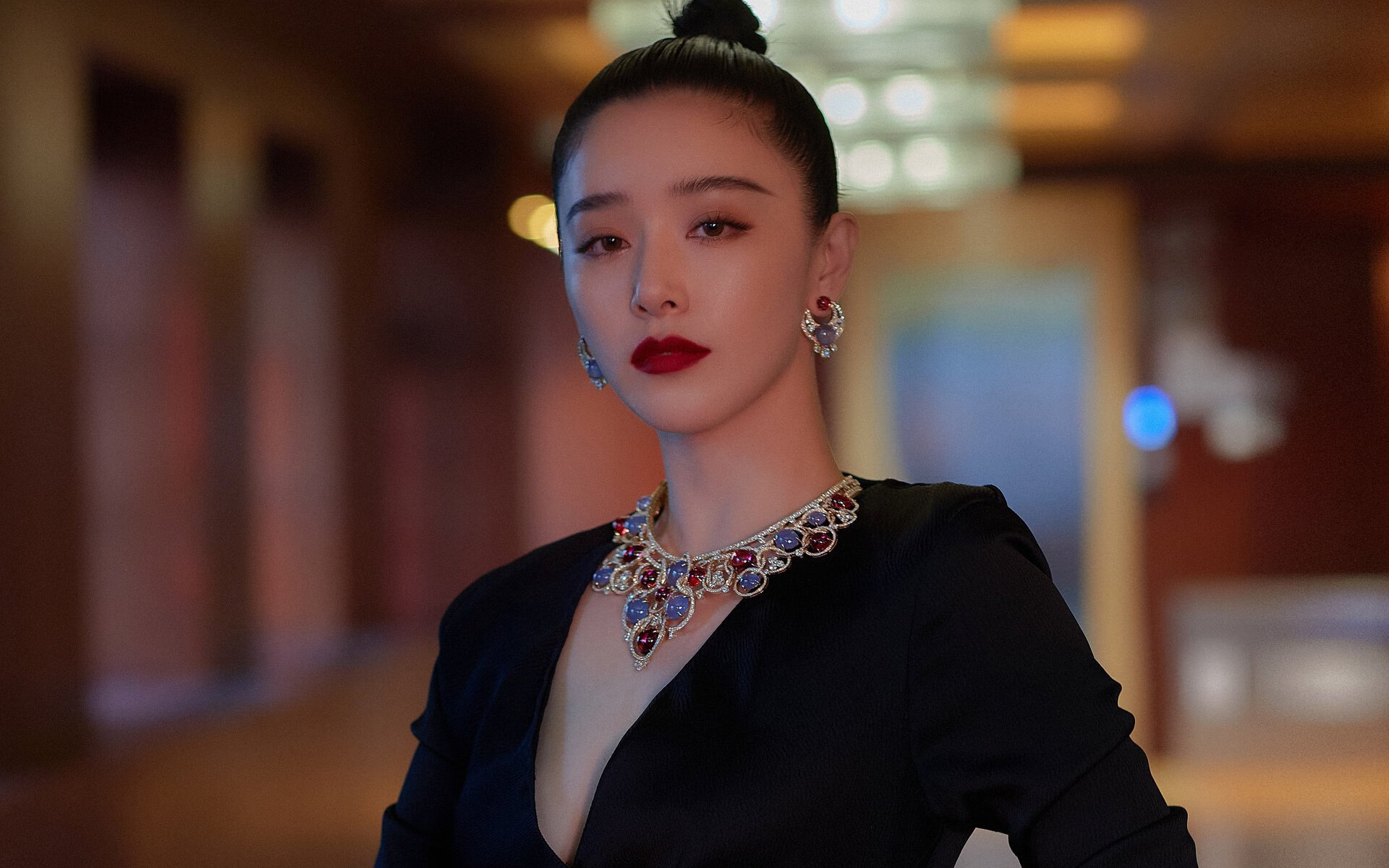 开云官方网页登录-意甲激烈转折，球员采访透露战术应变中的关键细节，意甲阵容